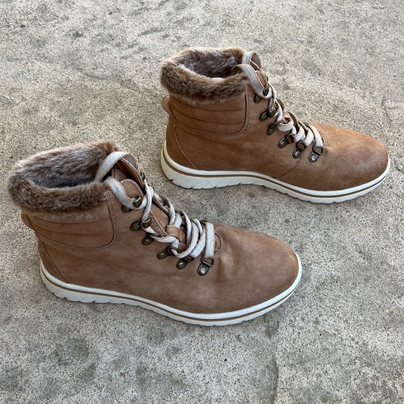 Cliffs by WHITE MOUNTAIN Hallett Women's Tan Hiker Boot Size 8.5 - Picture 2 of 8